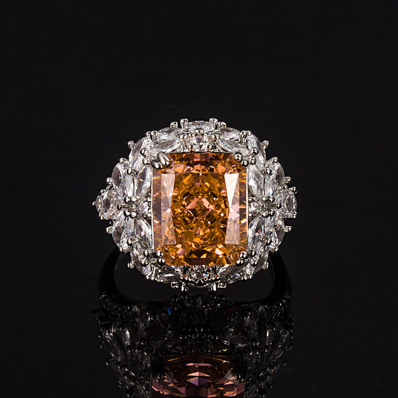 Fashionable And Versatile Colored Diamond Ice Flower Cutting Ring